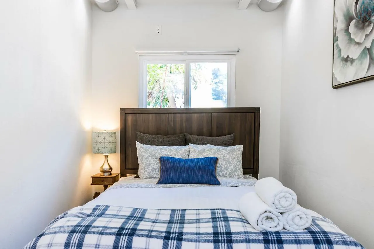 Charming 1-Bedroom Home Near Downtown Culver Los Angeles